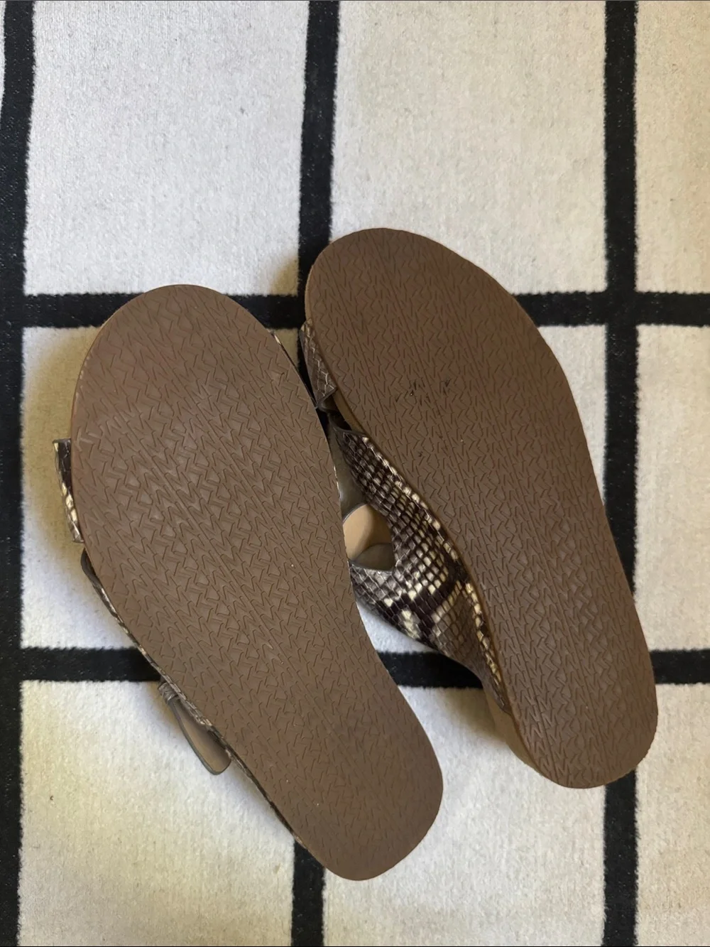 Michael Kors Brown Tan Snake-Print Buckle Slide Sandals size 5.5